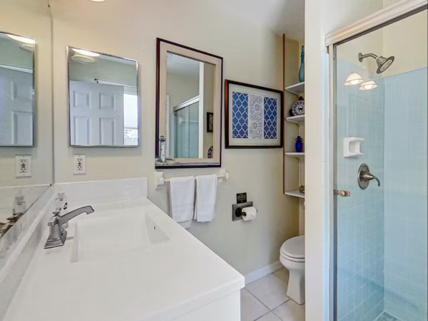 3 Bedroom Vacation Home in Siesta Key with Private Pool