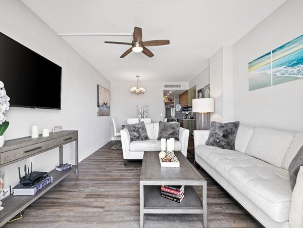 Oceanviews 2 Bedroom Vacation Condo in Marco Island Sleeps 4
