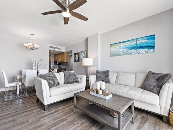 Oceanviews 2 Bedroom Vacation Condo in Marco Island Sleeps 4