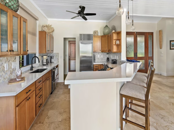 Princeville Magnificent Ocean Views Interior Excellence Beachfront Estate