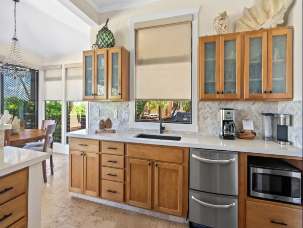 Princeville Magnificent Ocean Views Interior Excellence Beachfront Estate
