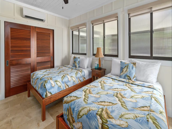 Princeville Magnificent Ocean Views Interior Excellence Beachfront Estate