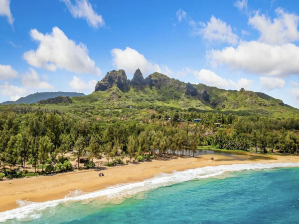 Princeville Magnificent Ocean Views Interior Excellence Beachfront Estate