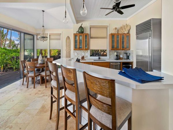 Princeville Magnificent Ocean Views Interior Excellence Beachfront Estate