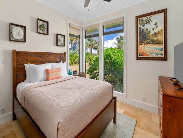 Princeville Magnificent Ocean Views Interior Excellence Beachfront Estate