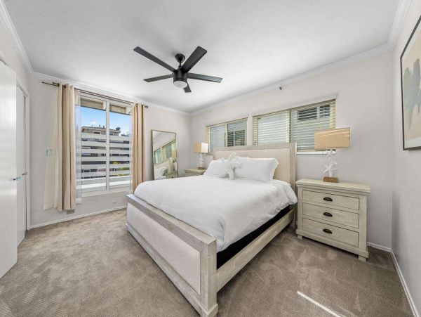 Mission Beach Vacation Condo Three Bedroom Walk to Beach