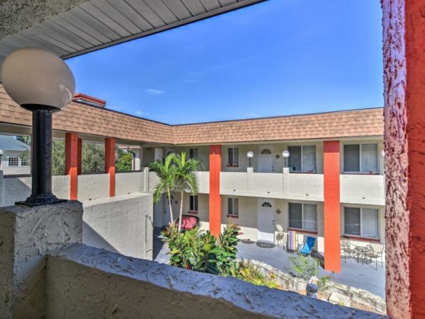 Indian Rocks Vacation Condo One Bedroom