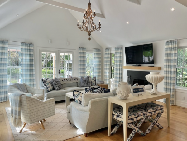 Nantucket Five bedroom Vacation Rental one Mile to Beaches.