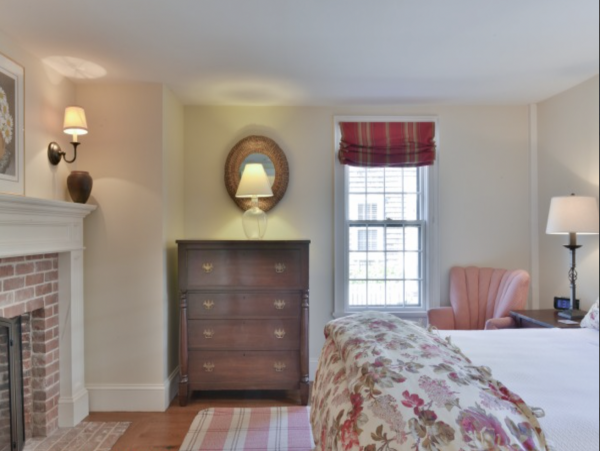 Nantucket Home 1050375