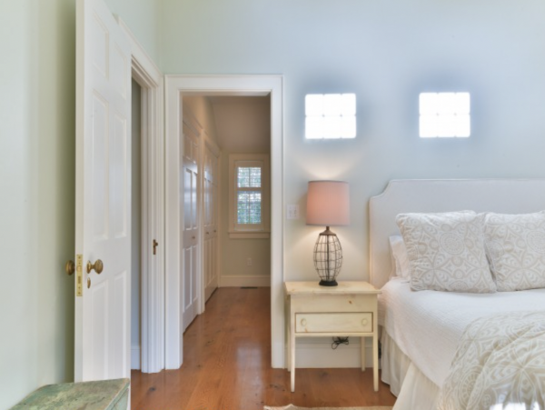 Nantucket Home 1050375