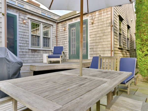 Nantucket Home 1050375