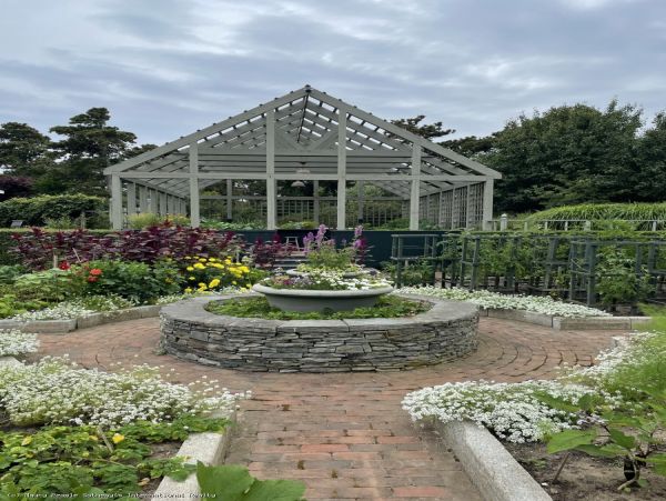 Private Gardens Organic Vegetables Spa Like Retreat