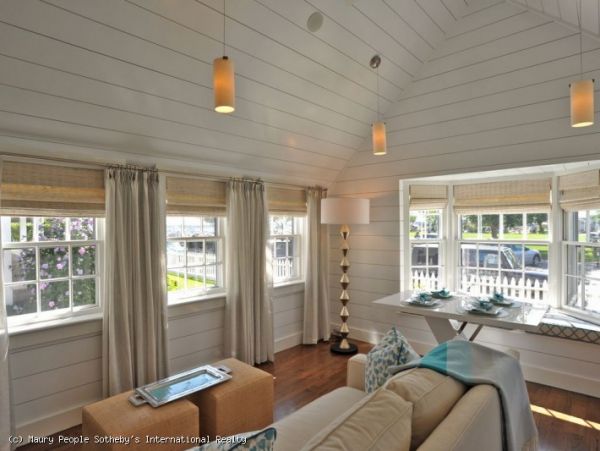 Nantucket Home 1050607