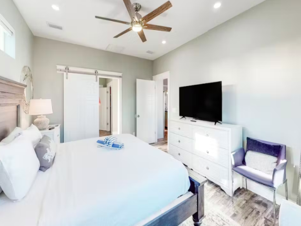 Seven Bedroom Beach Bungalow with Pool