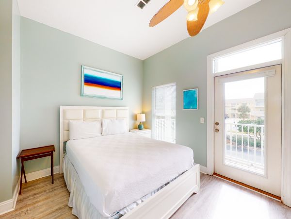 Panama City Vacation Home Four Bedroom Walk to Beach