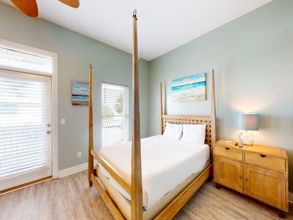 Panama City Vacation Home Four Bedroom Walk to Beach