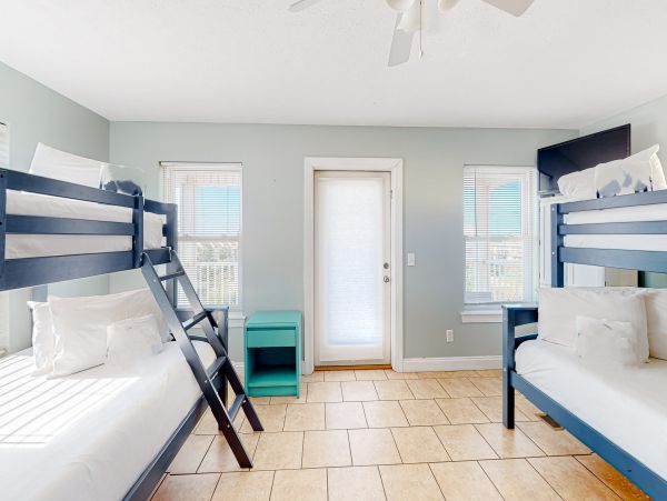 Panama City Vacation Home Four Bedroom Walk to Beach