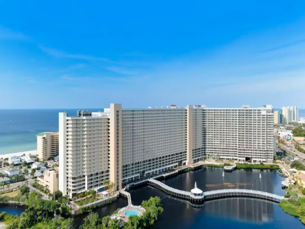 Steps to Beach 2 Bedroom Condo with Pools, Shopping, Dining & More!!