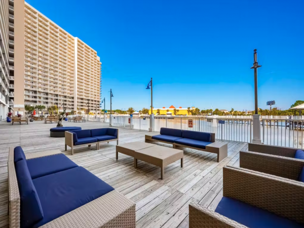 Steps to Beach 2 Bedroom Condo with Pools, Shopping, Dining & More!!