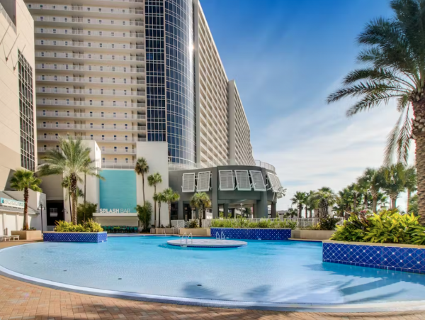 Steps to Beach 2 Bedroom Condo with Pools, Shopping, Dining & More!!
