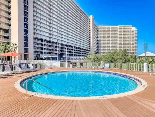 Steps to Beach 2 Bedroom Condo with Pools, Shopping, Dining & More!!