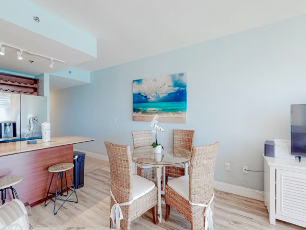 Steps to Beach 2 Bedroom Condo with Pools, Shopping, Dining & More!!