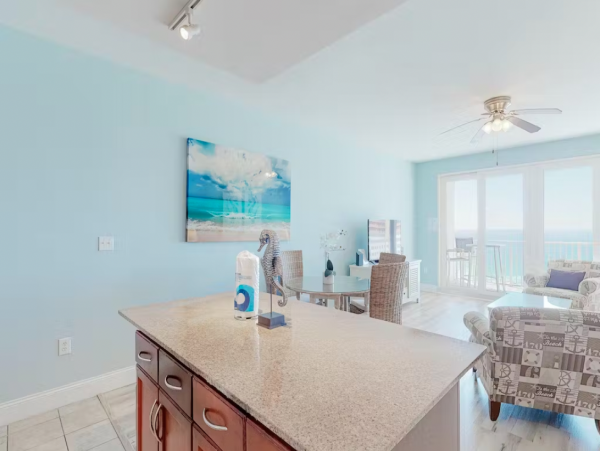 Steps to Beach 2 Bedroom Condo with Pools, Shopping, Dining & More!!