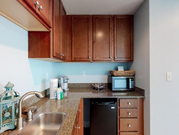 Gulf Front Vacation Condo & Studio in Panama City Beach