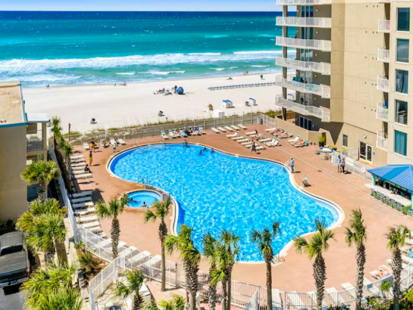 2 Bedroom Condo with Ocean View, Pool & Hot Tub access