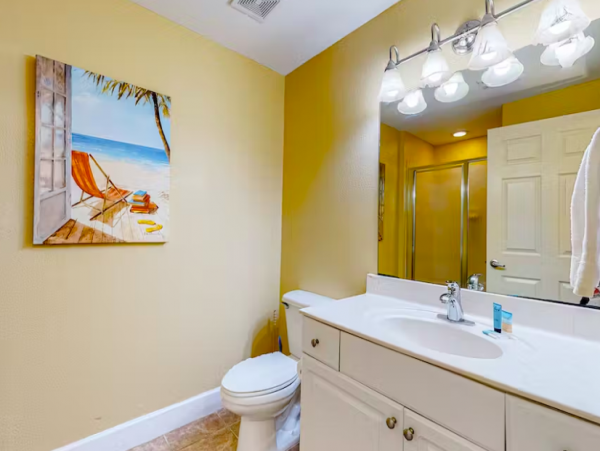 2 Bedroom Condo with Ocean View, Pool & Hot Tub access