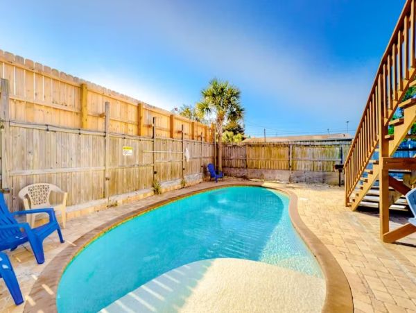 Walk to Beach Charming Six Bedroom Panama City Beach