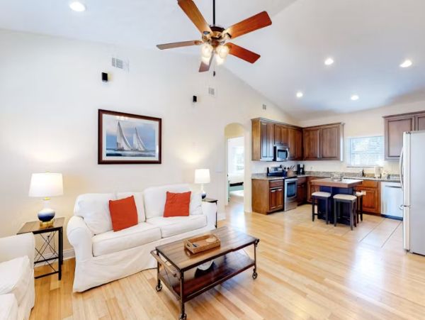 Walk to Beach Charming Six Bedroom Panama City Beach