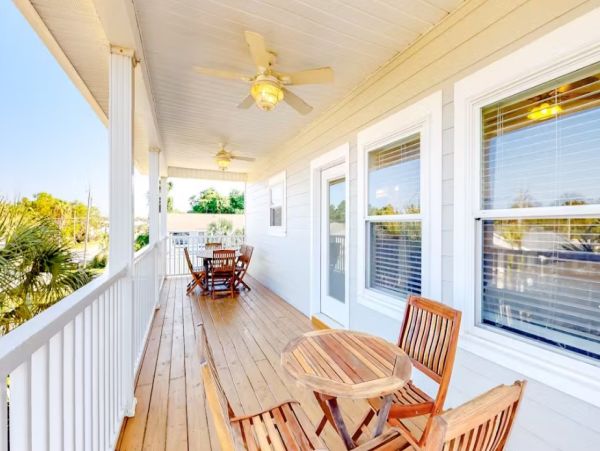 Walk to Beach Charming Six Bedroom Panama City Beach