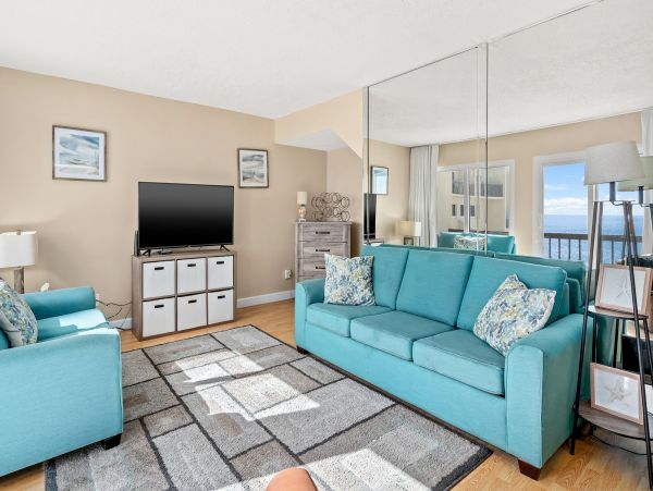 Lovely 2 Bedroom Vacation Condo in Panama City Beach