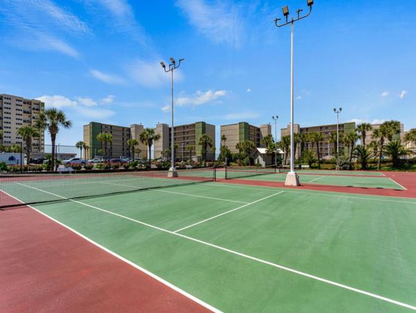 Lovely 2 Bedroom Vacation Condo in Panama City Beach