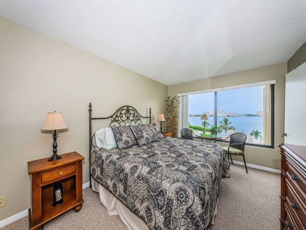 Delightful Condo with All the Comforts of Home + Shared Pool & Spa