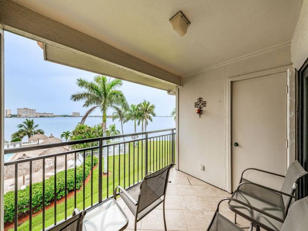 Delightful Condo with All the Comforts of Home + Shared Pool & Spa