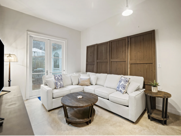 Santa Rosa Beach Luxury Main Home & Carriage House Rental