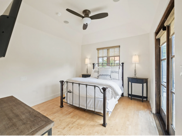 Santa Rosa Beach Luxury Main Home & Carriage House Rental