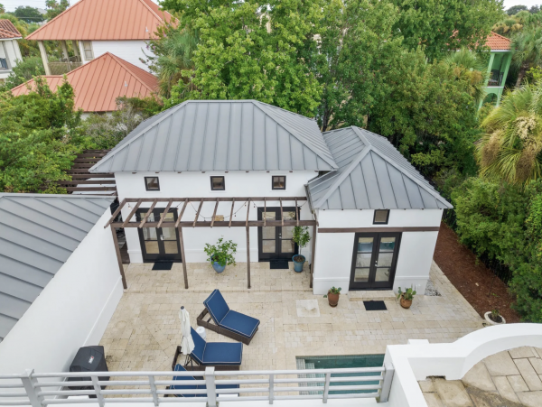 Santa Rosa Beach Luxury Main Home & Carriage House Rental