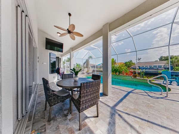 Cape Coral Vacation Home Four Bedroom