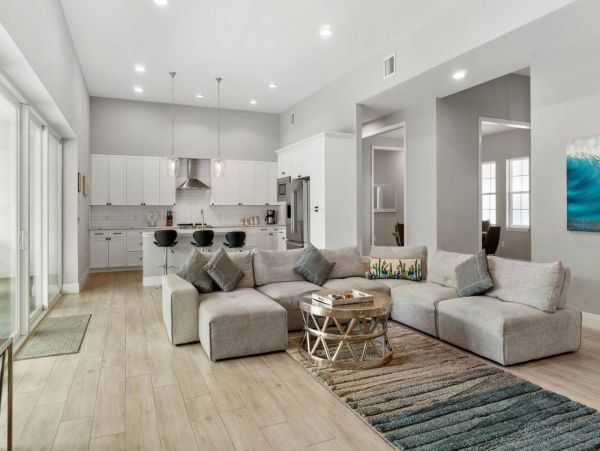 4 Bedroom Vacation Pool Home in Marco Island Close to Beach