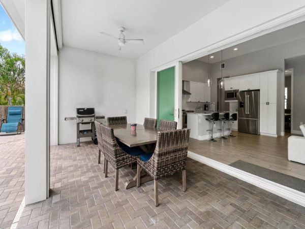 4 Bedroom Vacation Pool Home in Marco Island Close to Beach