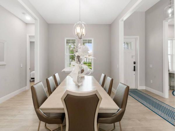 4 Bedroom Vacation Pool Home in Marco Island Close to Beach