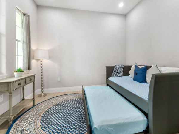 4 Bedroom Vacation Pool Home in Marco Island Close to Beach