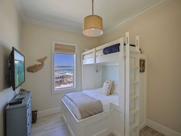 Gulf-Front Luxury Vacation Pool Home in Destin Sleeps 16