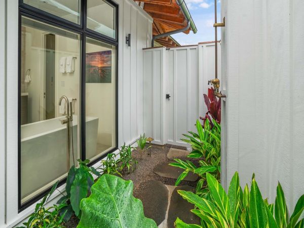 Luxury Vacation Residence in Poipu 3 Bedrooms Sleeps 7
