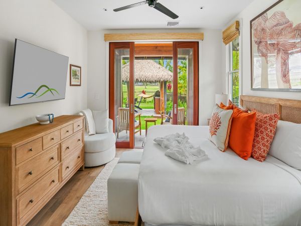 Luxury Vacation Residence in Poipu 3 Bedrooms Sleeps 7