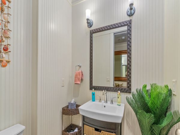 Luxury Kauai Condo Steps from Beaches and Top Attractions