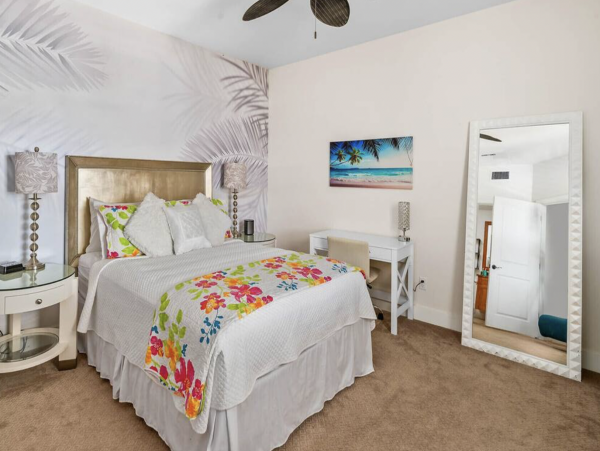 This Lovely Accommodation Offers Great Views & Amenities